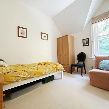 Spacious Town-Centre Apartment With Stunning Views 大莫尔文 外观 照片